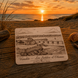 Carte postale en bois – Le Prieuré Saint-Nicolas – Les Sables-d’Olonne –  Vendée